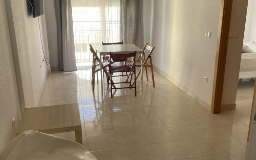 Apto en Castalla, Alicante.