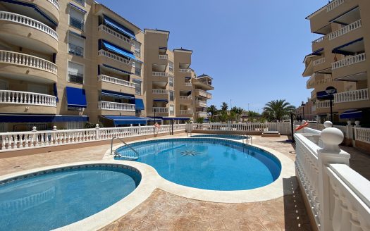 Apto en Santa Pola, Alicante.