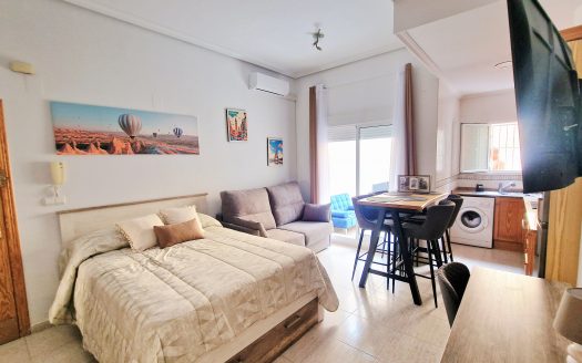 Estudio en Torrevieja, Alicante.