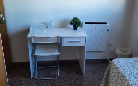 Habitación en Valencia Capital.