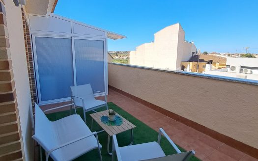 Ático en Pilar de la Horodada, Alicante.