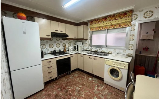 Habitación en Puerto de Sagunto, Valencia.
