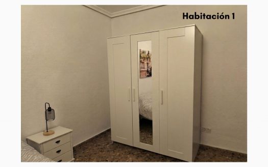 Habitación en Sagunto, Valencia.