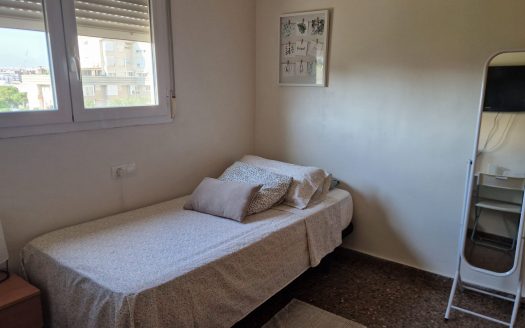 Habitación en Valencia Capital.