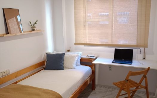 Habitación en Puerto de Sagunto, Valencia.