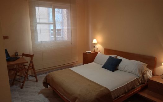 Habitación en Puerto de Sagunto, Valencia.