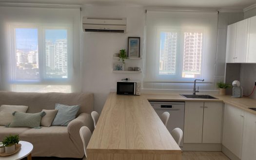 Apto en cala de Finestrat, Benidorm, Alicante.