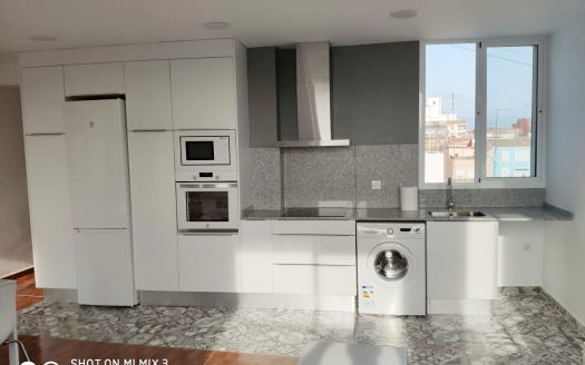 Habitación en el Cabañal, Valencia Capital.